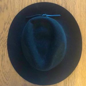 Welsey wool hat black
